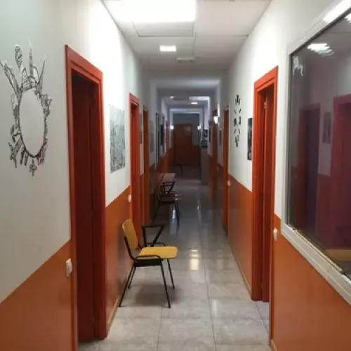 Sala de Música amb Il·luminació Natural i Espai Ampli