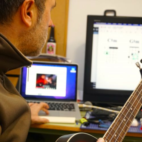 CLASSE DE GUITARRA