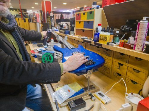 Reparación de guitarras en Igualada